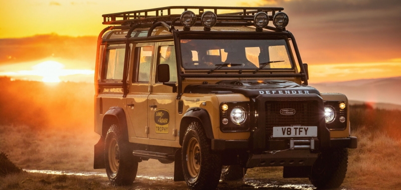 Land Rover выпустит эксклюзивную серию Defender Works V8 Trophy