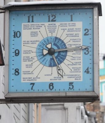 Перевод часов отменяется? Что об этом думают экономисты