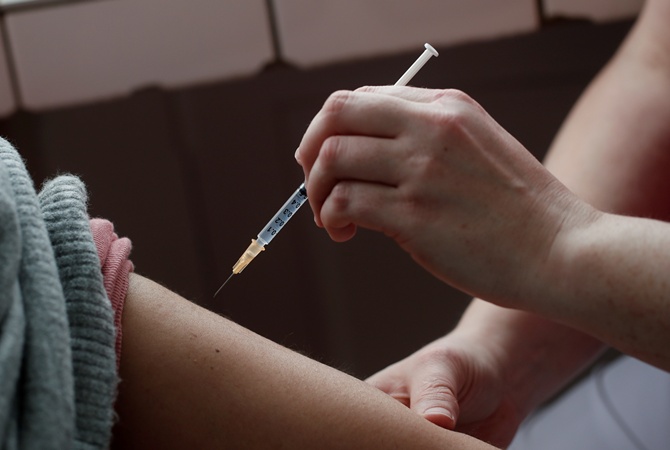 Украина получит помощь Всемирного банка, если вакцинирует 10 миллионов человек из группы риска