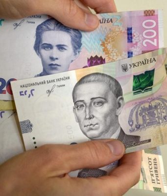 Рада хочет поднять прожиточный минимум: но пенсии и пособия от этого не вырастут