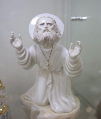 Архивы «Нового Дня» о кощунстве и перемирии