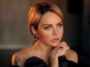 Mash: у певицы МакSим начало отказывать правое легкое