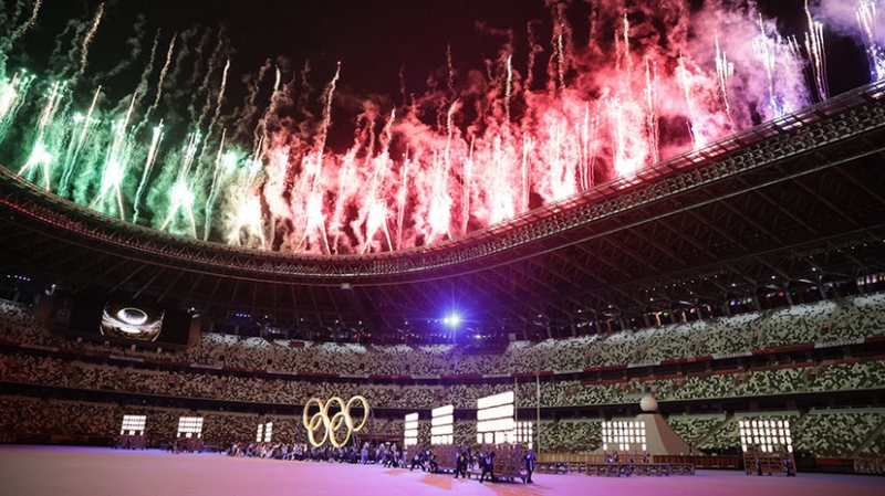 При пустых трибунах: в Токио проходит церемония открытия XXXII летних Олимпийских игр