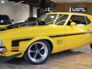 В Киеве заметили редкий суперкар из 70-х. Видео