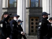 Бюджет-2022: ветеранам и врачам добавят, а у полиции отберут