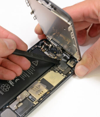 Ремонт мобильных телефонов: особенности, как заказать