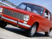 Лучшие автомобили СССР, которые превратились в хлам