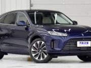 Huawei представил свой новый кроссовер под брендом AITO