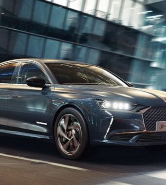 Стали известны комплектации седана DS 9 для украинского рынка