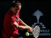 «На грунте я ненавижу буквально всё вокруг»: почему Медведеву стоит пропустить «Ролан Гаррос» и вернуться на корт в июле