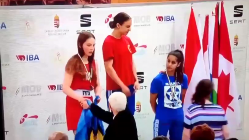 «Такое поддерживать нельзя»: накажут ли украинскую спортсменку Петренко за демонстрацию символики «Азова»
