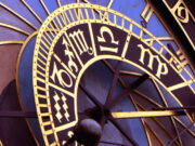 Трем знакам зодиака предрекли счастье летом 2022 года