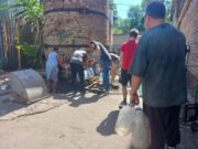 Жители Донецка объяснили выживание без воды при помощи пищевой пленки