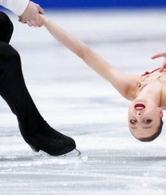 Постановки Трусовой и ультра-си Бойковой с Козловским: интриги этапа Гран-при России по фигурному катанию в Сочи