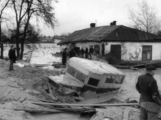 Страшный потоп в Киеве случился не впервые: в 1961 году сошел сель