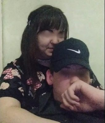 Заподозренная в совращении несовершеннолетнего 26-летняя барменша забеременела от школьника