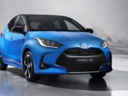 Toyota Yaris получила новую гибридную версию