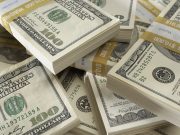 Пятерка самых богатых людей удвоила свои деньги: беднейшие стали еще беднее