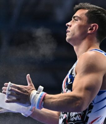 «За нами тянутся, нас хотят обыграть»: Далалоян о конкуренции в сборной, выступлении на Играх БРИКС и желании отдохнуть