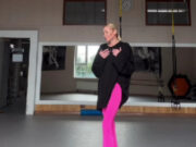 Депутат Хамзаев ответил Волочковой на «сухой закон» для артистов