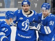 Хет-трики Пакетта и Ружички, возвращение Кузнецова и 1000-й матч Шипачёва: главные события недели в КХЛ