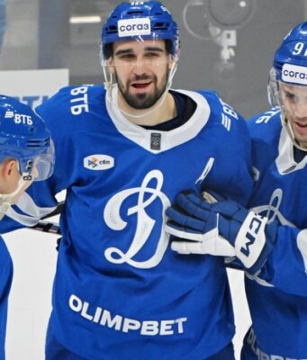 Хет-трики Пакетта и Ружички, возвращение Кузнецова и 1000-й матч Шипачёва: главные события недели в КХЛ