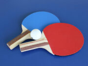 Юношу, засунувшего в тело теннисный шарик, решили отдать в спорт