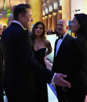 Стало известно о небывалом росте благосостояния миллиардеров за год