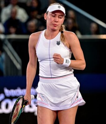 Достойное упрямство: Александрова разгромила Мухову и вышла в финал в Линце, Рублёв проиграл 102-й ракетке в Монпелье