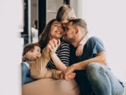 Родители школьников спорят о семьеведении: мнения отцов и матерей резко разошлись