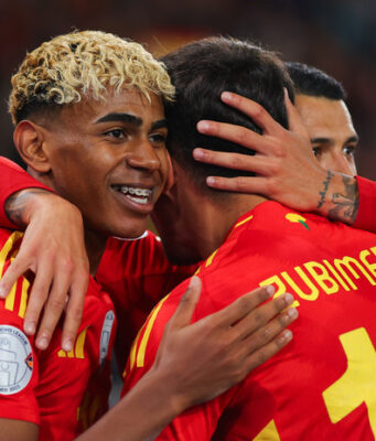 И стар и млад: Роналду добыл для Португалии победу над Германией, Ямаль помог Испании растерзать Францию в Лиге наций