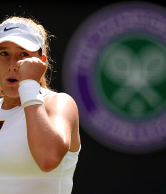 Пока Андреева щекотала нервы: Александрова и Самсонова разгромили соперниц, Захарова упустила победу в матче-триллере