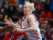 «Он сам в шоке»: российского баскетболиста задержали во Франции, в США его подозревают в связях с хакерами