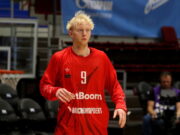 «Он много молится»: российский баскетболист Касаткин остаётся под арестом во Франции