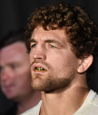 Борьба за жизнь: бывший боец UFC Аскрен снова оказался в больнице после двойной трансплантации лёгких