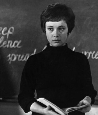 Сколько может выдержать педагог: 18 часов для учителя и 36 для воспитателя