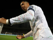 Встреча с легендой: Роналду взбудоражил всю Армению, оформил дубль и установил новый рекорд