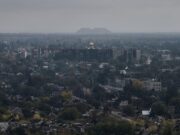 За Покровск идет серьезная битва — Зеленский