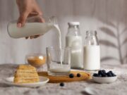 Молоко как новый суперфуд: почему традиционный продукт возвращается в тренды