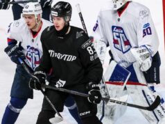 «Хочу взять Кубок Гагарина»: Горбунов — о первом сезоне в «Тракторе», игре против брата в ВХЛ и восхищении Кучеровым