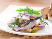 Президент признал, что на столах россиян не хватает рыбы: какие блюда приготовить на Новый год