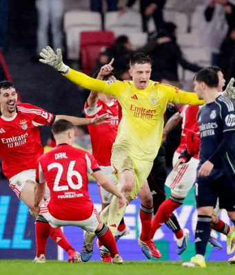 Гол Трубина, спасения Хайкина, невезение Сафонова и три передачи ван Дейка: чем завершился общий этап Лиги чемпионов