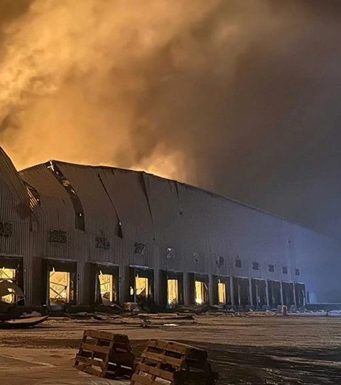 В Киевской области горят склады Рошен — соцсети