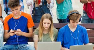 Впервые в истории человечества молодое поколение оказалось глупее своих родителей