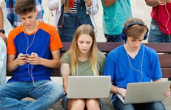 Впервые в истории человечества молодое поколение оказалось глупее своих родителей